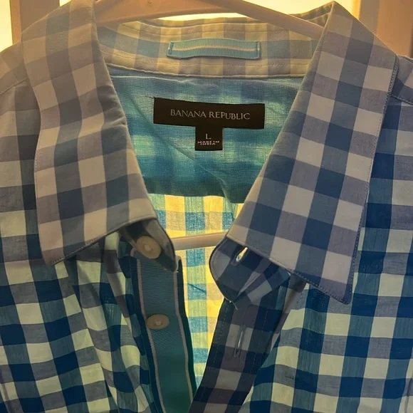 Men’s Blue Checkered Banana Republic Short Sleeve - Picture 2 of 4